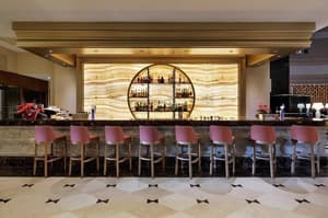 thumbnail: Bar (on property)