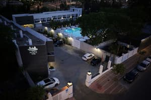 thumbnail: Outdoor pool