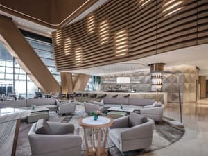 thumbnail: Bar (on property)