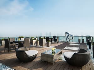 thumbnail: Bar (on property)