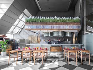 thumbnail: Restaurant