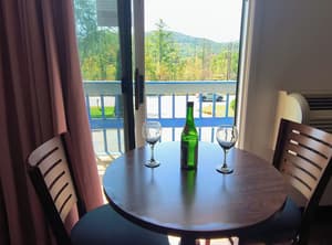 thumbnail: In-room dining