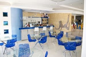 thumbnail: Bar (on property)