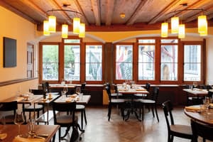 thumbnail: Restaurant