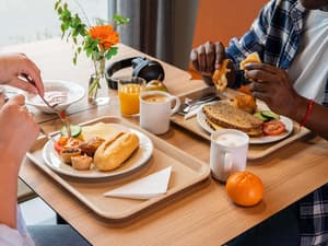 thumbnail: Breakfast area