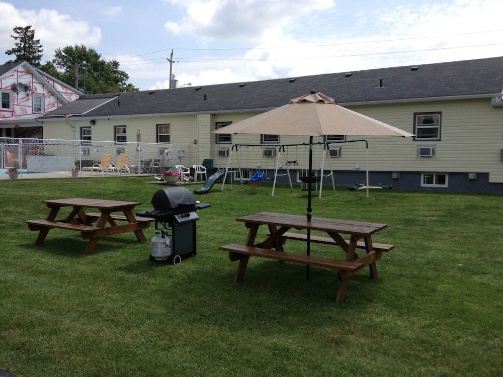 BBQ/picnic area