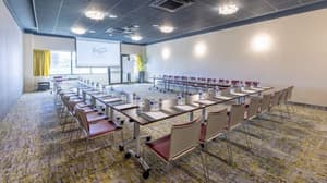 thumbnail: Business center