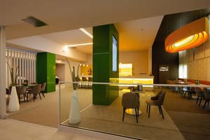 thumbnail: Bar (on property)