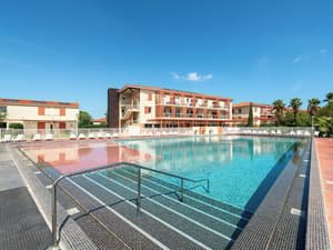 thumbnail: Pool