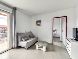 thumbnail: Living area