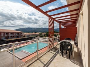 thumbnail: Terrace/patio