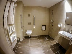 thumbnail: Bathroom amenities