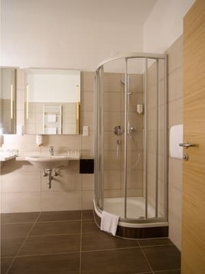 thumbnail: Bathroom shower