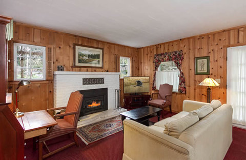 Canoe Suite At Big River Bridge