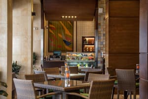 thumbnail: Restaurant