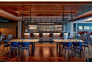 thumbnail: Bar (on property)