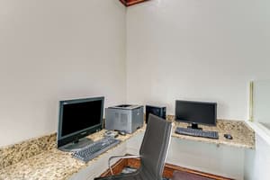 thumbnail: Business center