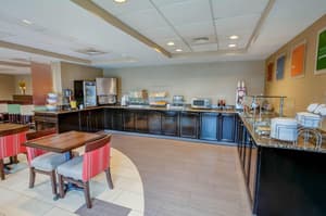 thumbnail: Breakfast area