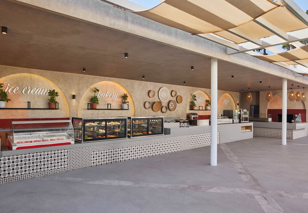 Snack bar