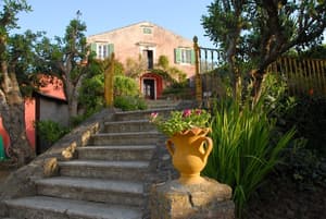 thumbnail: Front of property