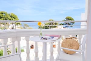 thumbnail: Balcony