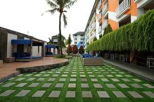 thumbnail: Outdoor banquet area