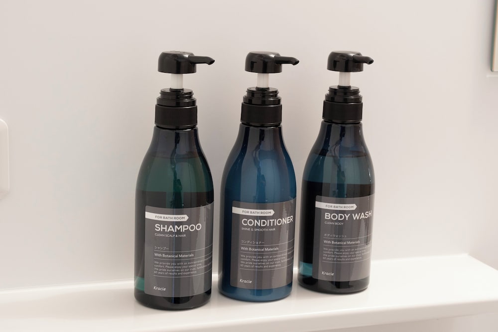 Bathroom amenities