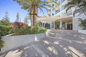 thumbnail: Property entrance
