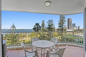 thumbnail: Terrace/patio