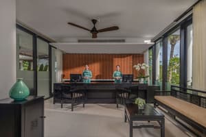thumbnail: Reception