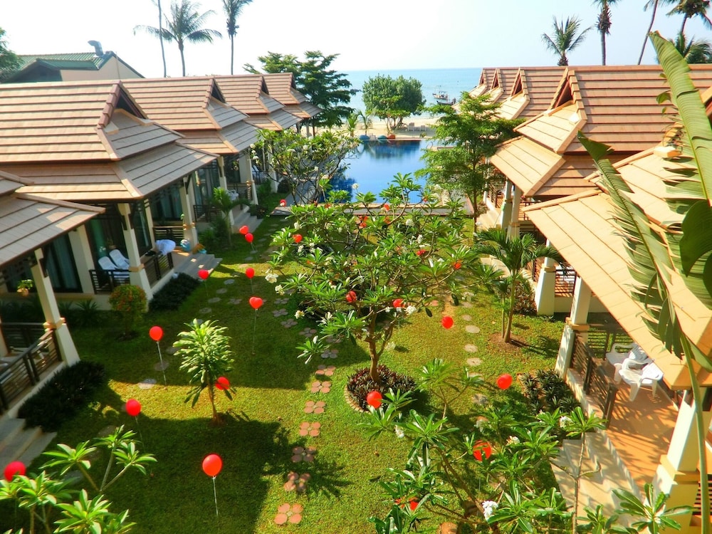 Beach/ocean view