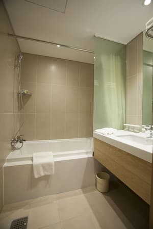 thumbnail: Bathroom