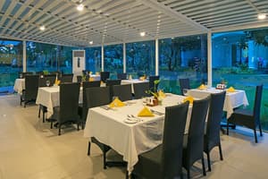 thumbnail: Restaurant