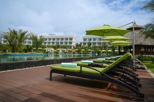 thumbnail: Sundeck