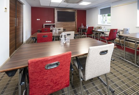 Professional meeting space available in London, Dartford.