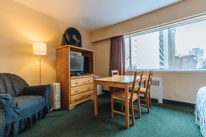 English Bay Hotel