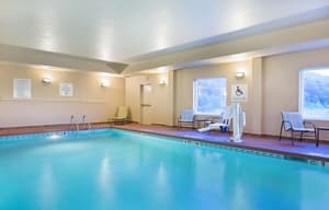 thumbnail: Pool