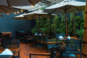 thumbnail: Restaurant