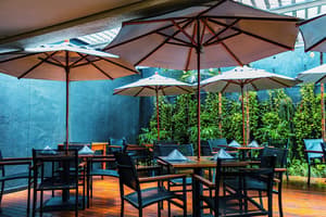 thumbnail: Restaurant