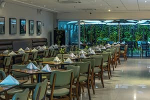 thumbnail: Restaurant