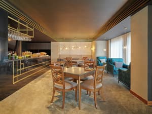 thumbnail: Executive lounge