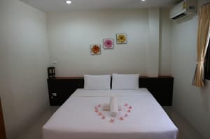 thumbnail: Room