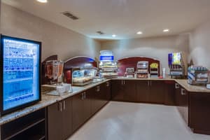 thumbnail: Breakfast area
