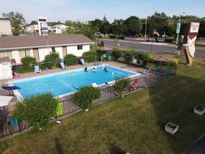 thumbnail: Outdoor pool