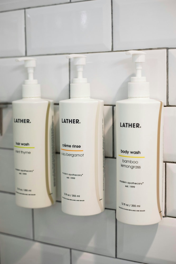 Bathroom amenities