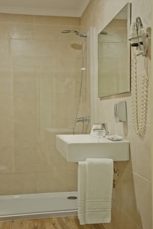 thumbnail: Bathroom sink