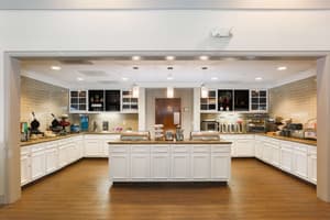 thumbnail: Breakfast area