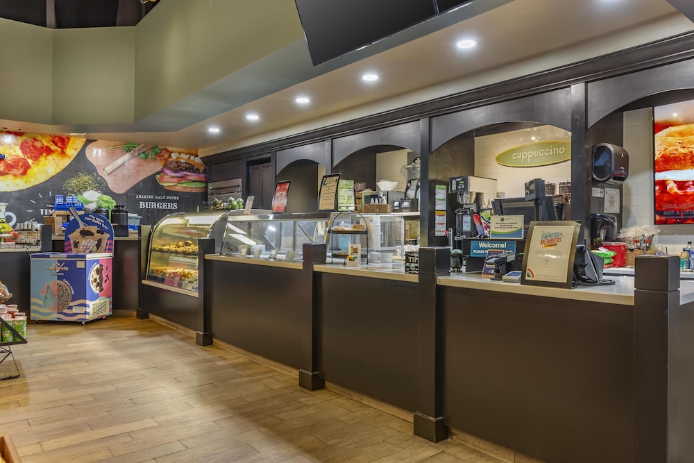 Snack bar