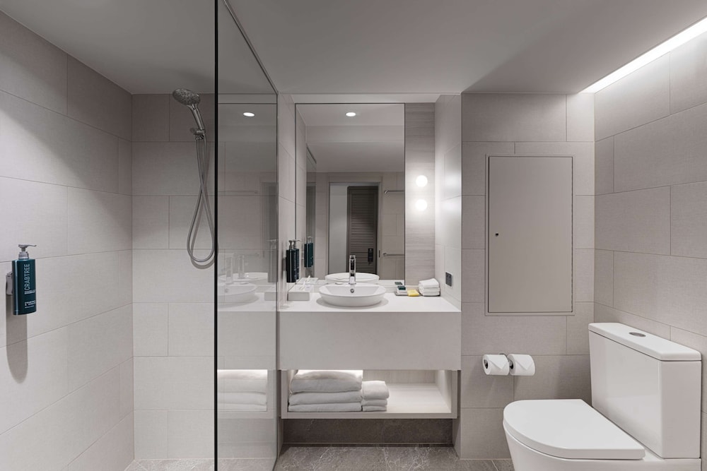 Bathroom shower
