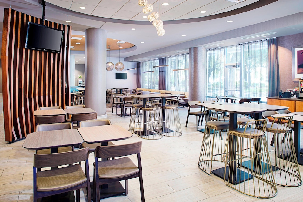 Restaurant-cafeteria